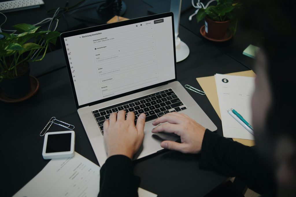 How e-commerce Has Transformed in the 21st Century