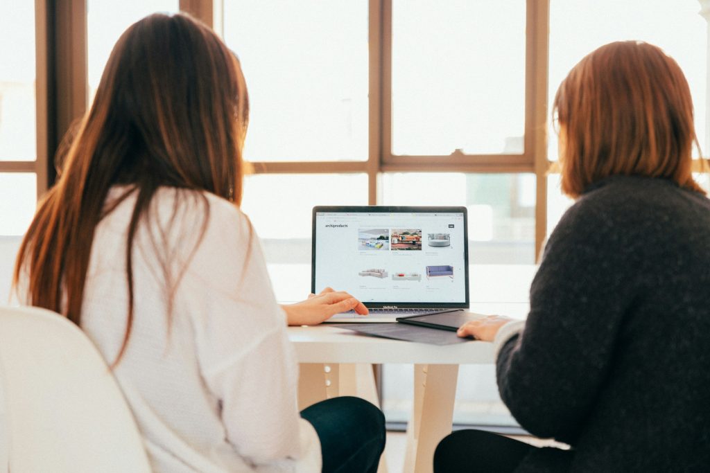 Choosing HR Software for Your Bakery: 7 Critical Selection Criteria